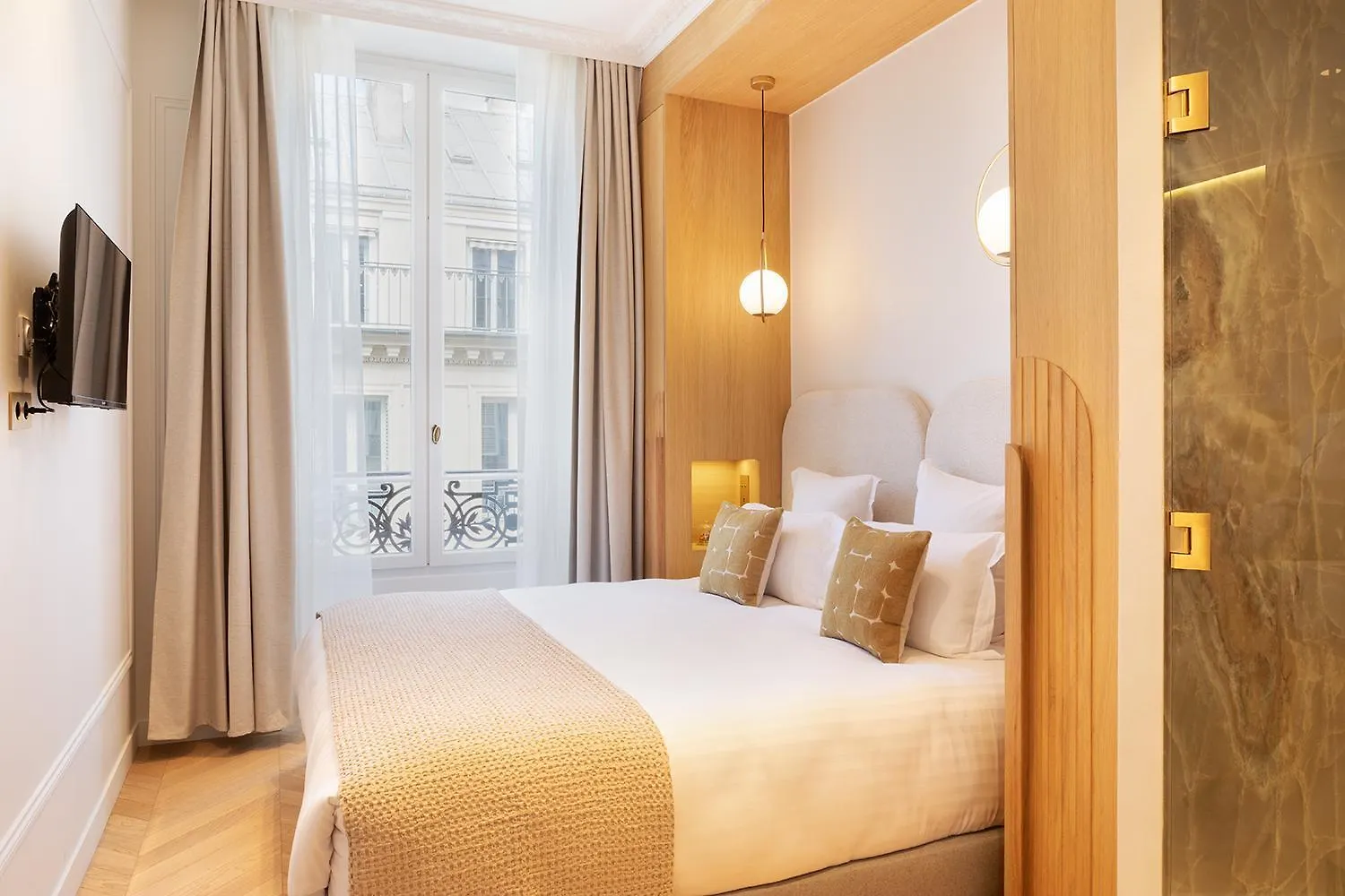 Maison Galante's With Services In La Madeleine - Opera * Parijs