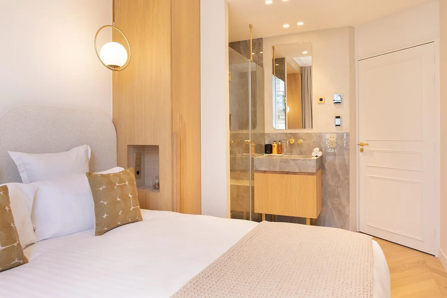 Maison Galante's With Services In La Madeleine - Opera Apartment Paris