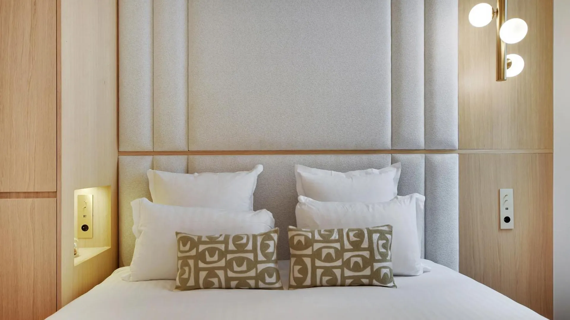 Appartement Maison Galante's With Services In La Madeleine - Opera