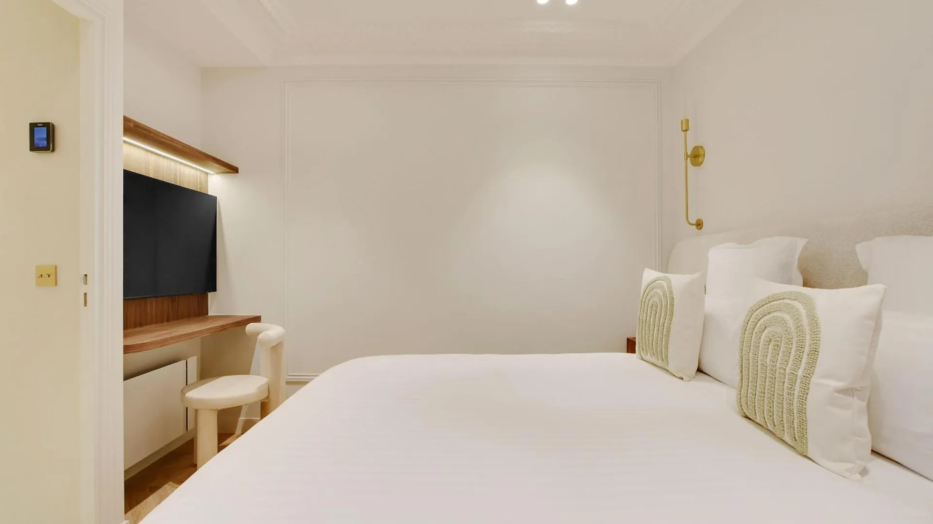 Appartement Maison Galante's With Services In La Madeleine - Opera